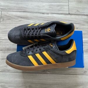 adidas Gazelle Manchester United Third Kit Grey Yellow Shoes JR1410 Size 10.5